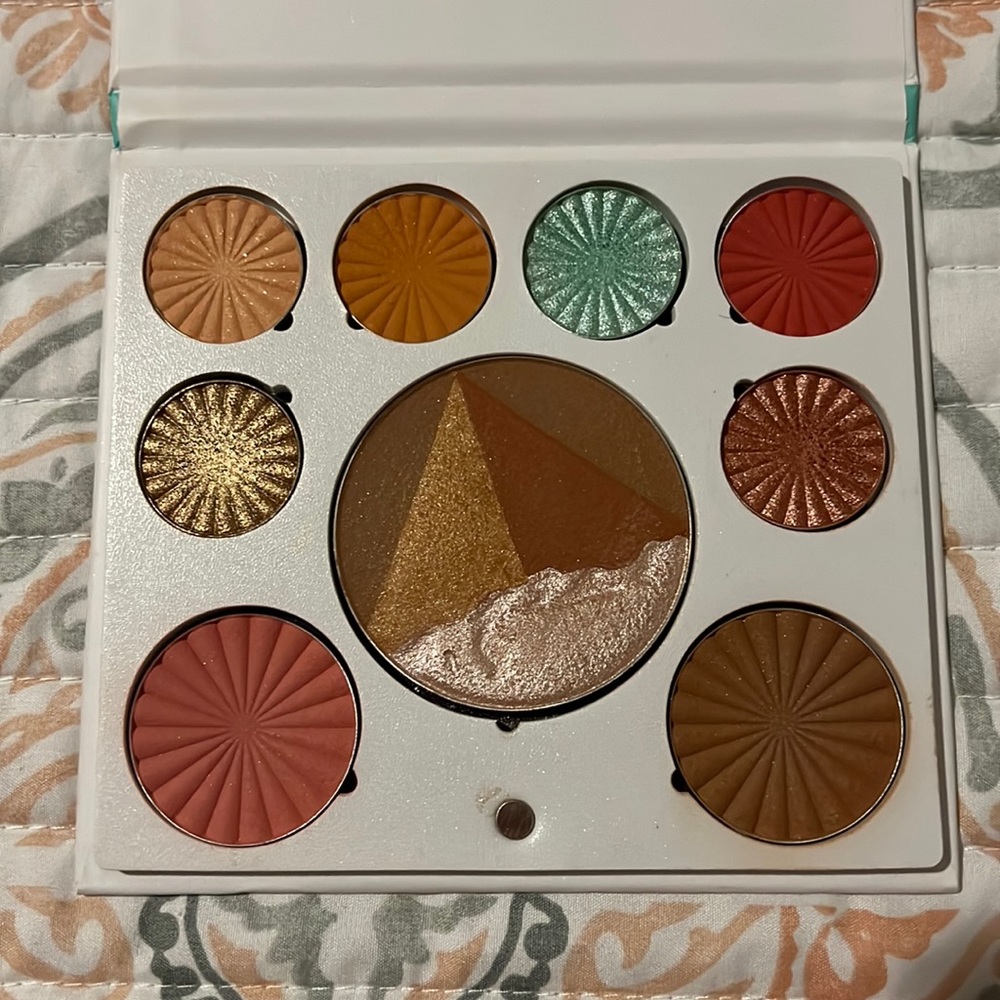 Ofra face and eye palette